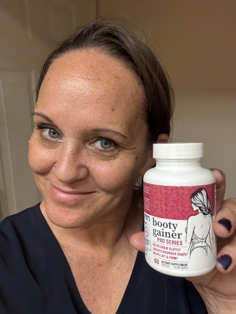 UGC selfie with Booty Gainer Pro Series supplement